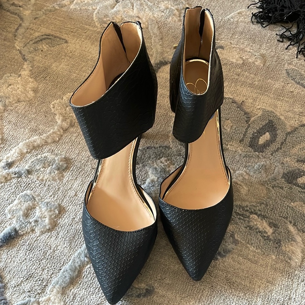 Jessica Simpson JP Liveera Faux Snakeskin Heels size: 7.5